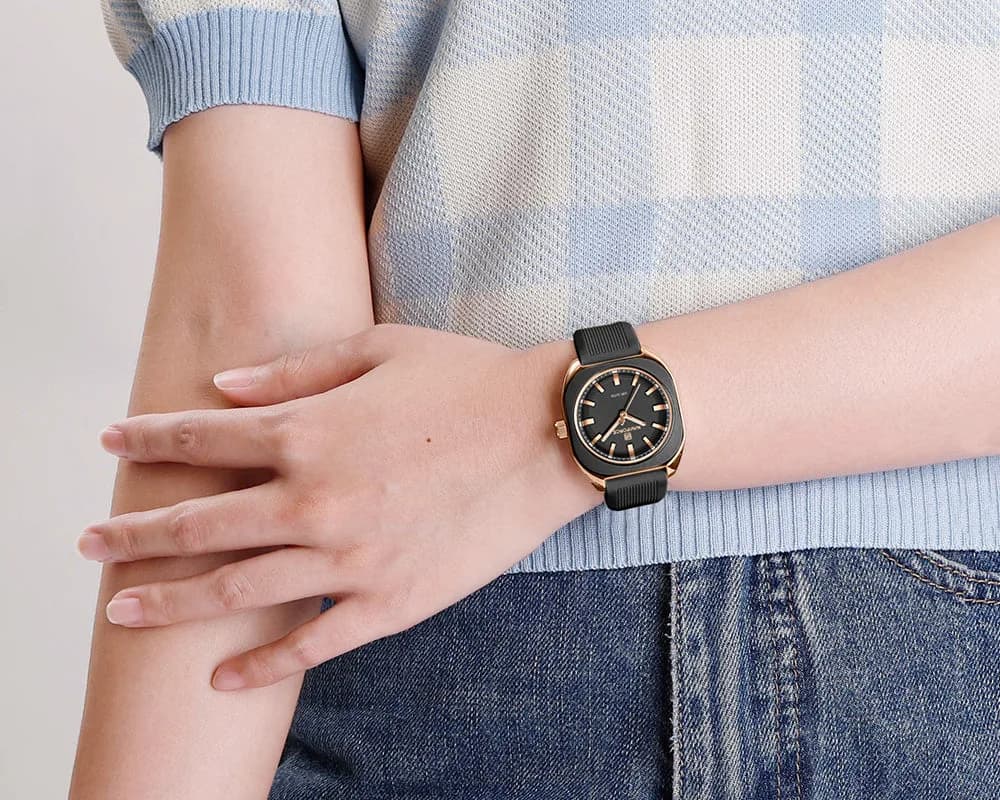 NF5061-watchmodelExhibition_2